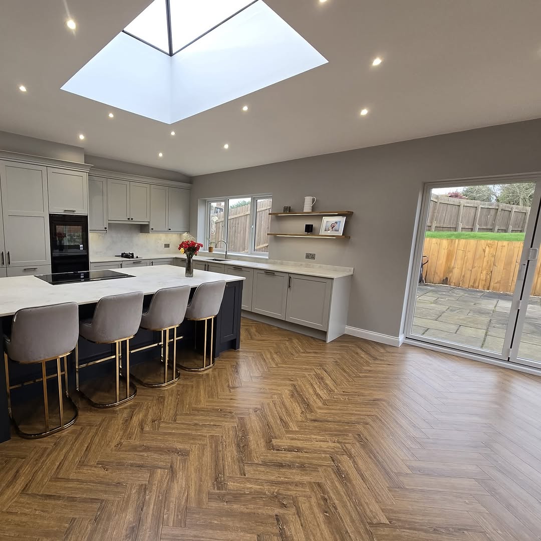 This is a terrific fit from Noble Kitchens. Lovely kitchen set off perfectly with our Arden Oak Herringbone flooring.