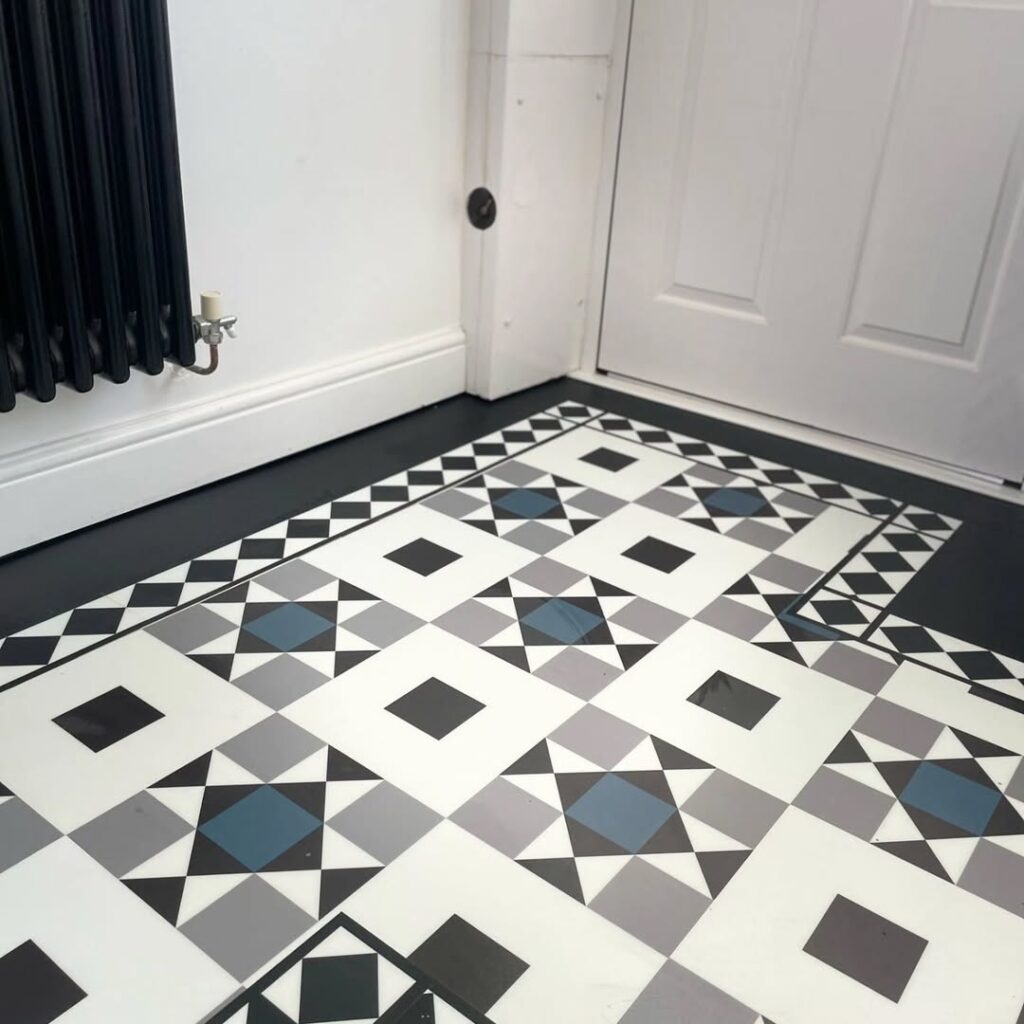 This hallway looks fantastic. Our Victoriana range is perfect in this space and the Blue colour option looks dramatic. Excellent fit by SL Flooring.