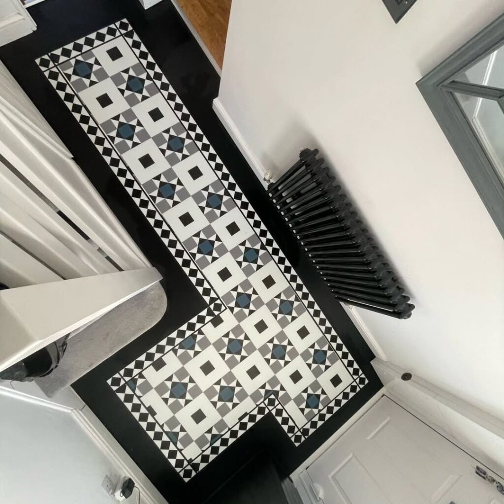 This hallway looks fantastic. Our Victoriana range is perfect in this space and the Blue colour option looks dramatic. Excellent fit by SL Flooring.