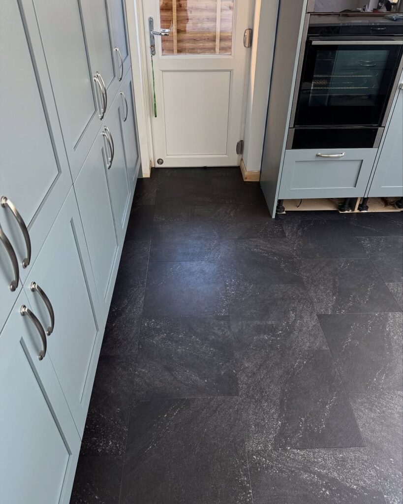 Hall Of Fame regulars Warwickshire Flooring Ltd have delivered another great fit. Our Graphite Slate colour option from our Stone & Granite range looks amazing.