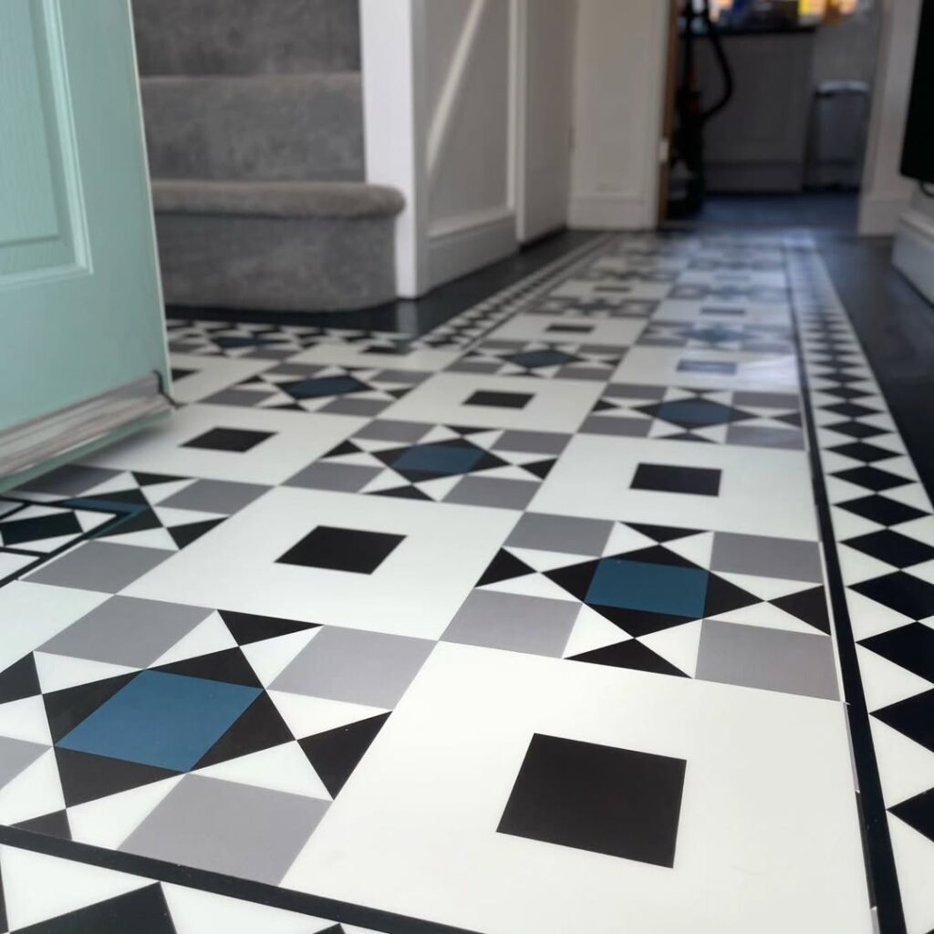 This hallway looks fantastic. Our Victoriana range is perfect in this space and the Blue colour option looks dramatic. Excellent fit by SL Flooring.